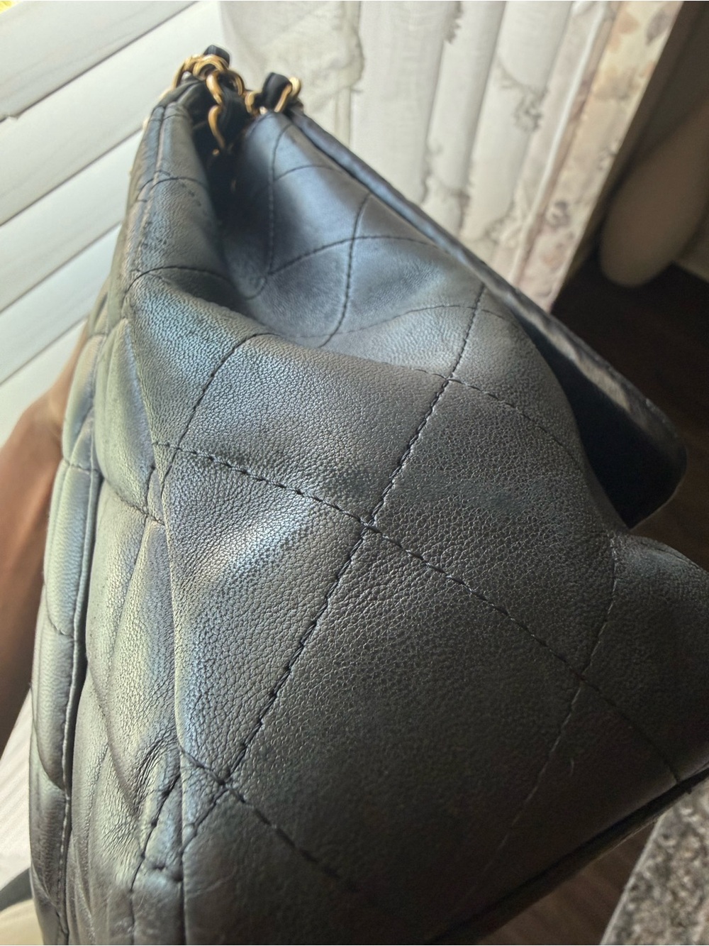 CHANEL MAXI double flap with gold hardware - Picture 15 of 15